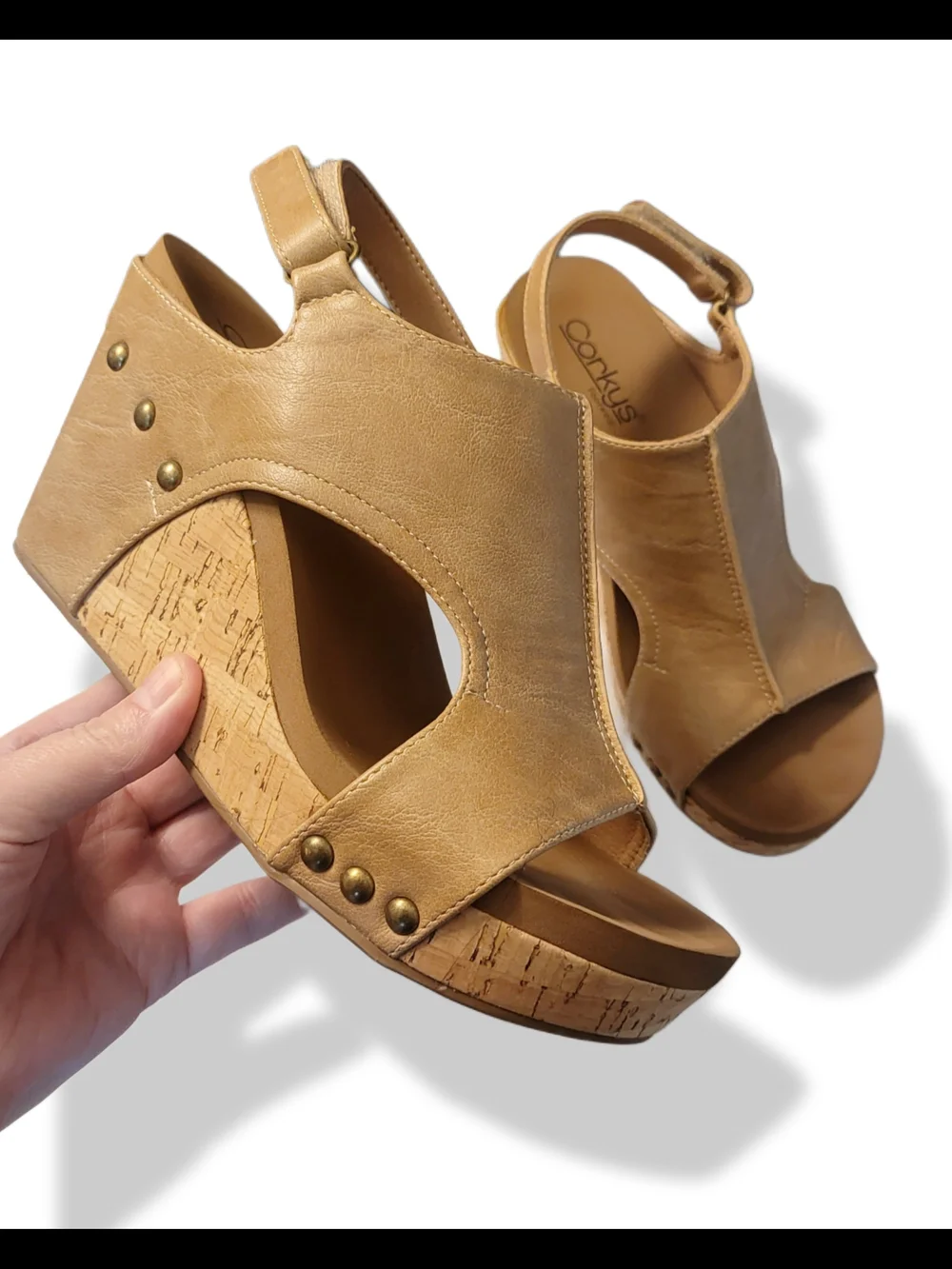🌿Corkys Footwear Women's Size 7 Carley Wedge Sandals in a Caramel Smooth